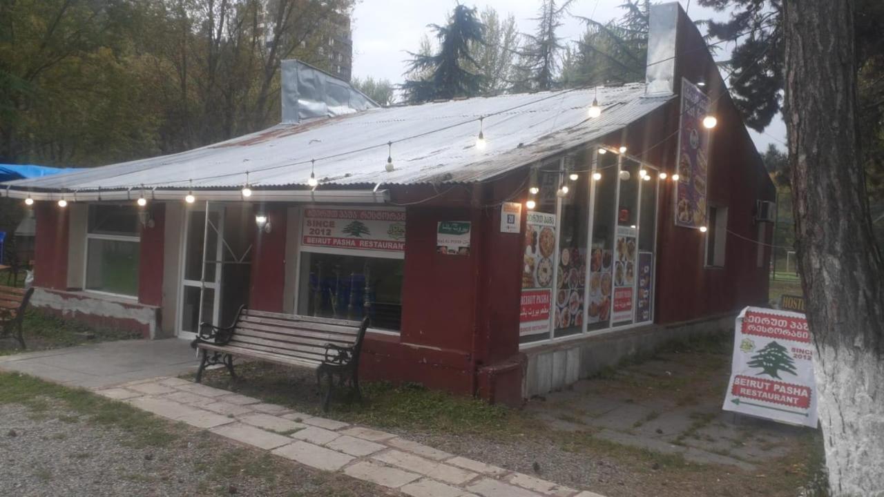 Riverside Hostel Borjomi Exterior photo